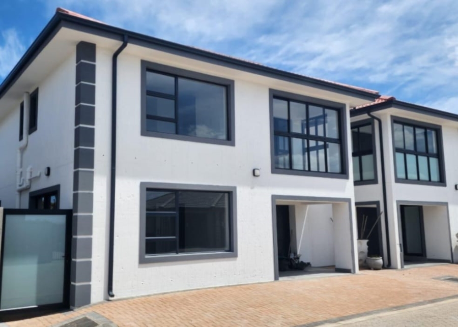 3 Bedroom Property for Sale in Dana Bay Western Cape